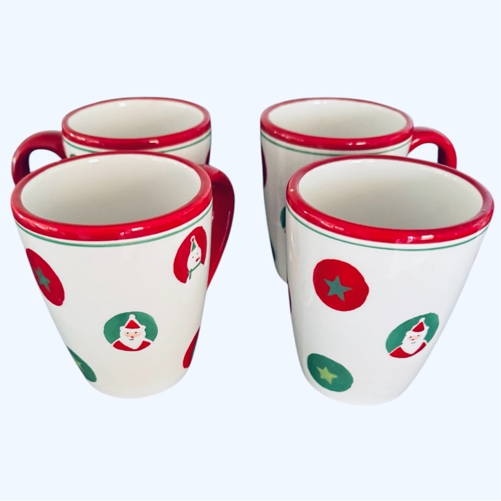 Set 4 St Nicholas Square Christmas Mugs Holiday Table setting Milticolor